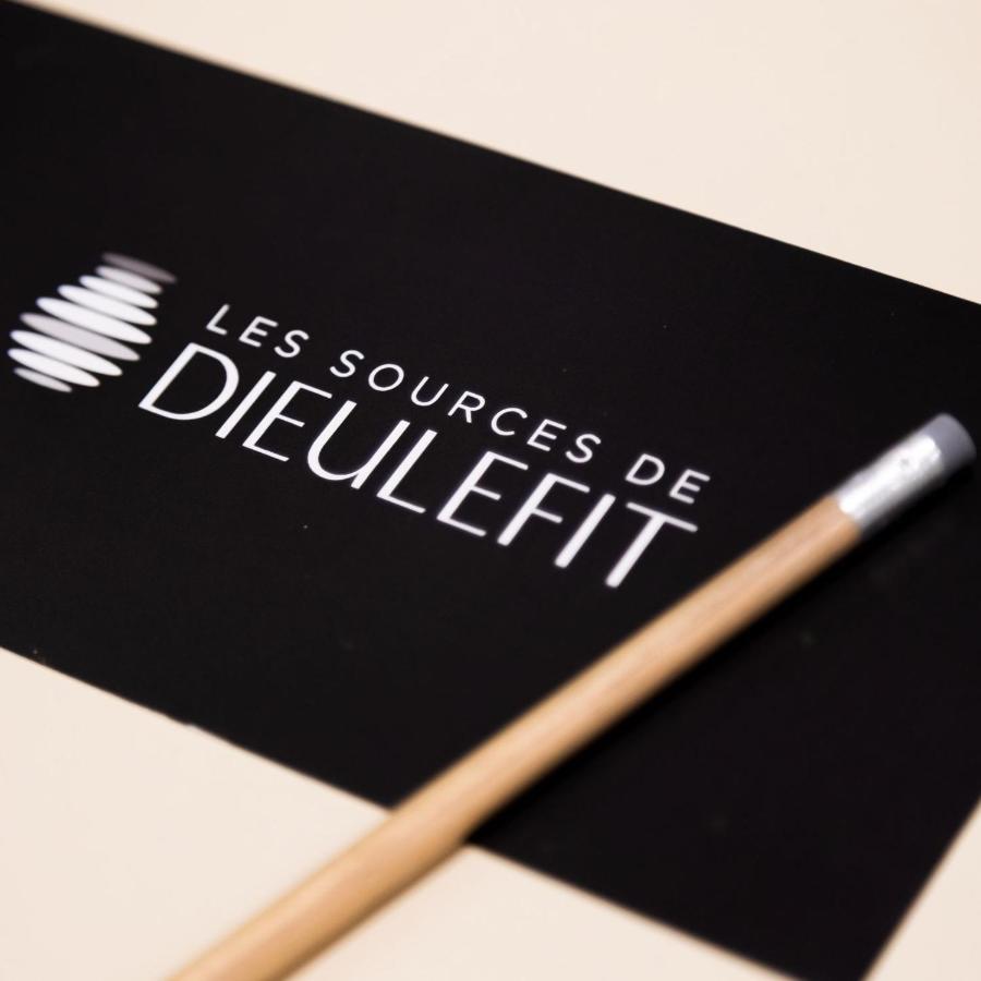 Domaine Les Sources De Dieulefit Exterior photo